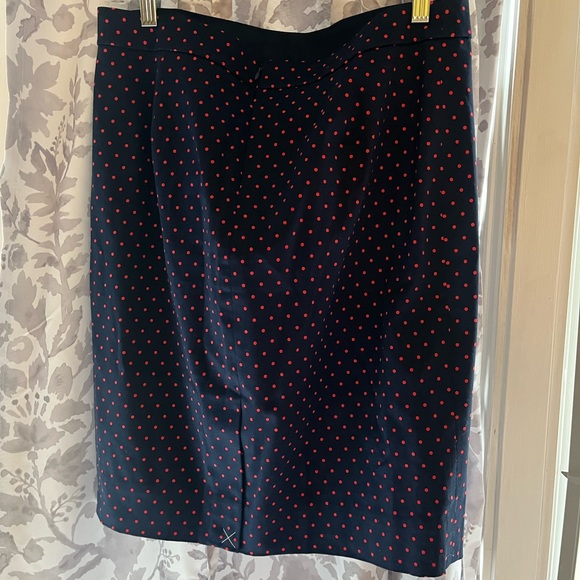 J Crew Navy with coral polka dots skirt size 6 - Picture 2 of 6